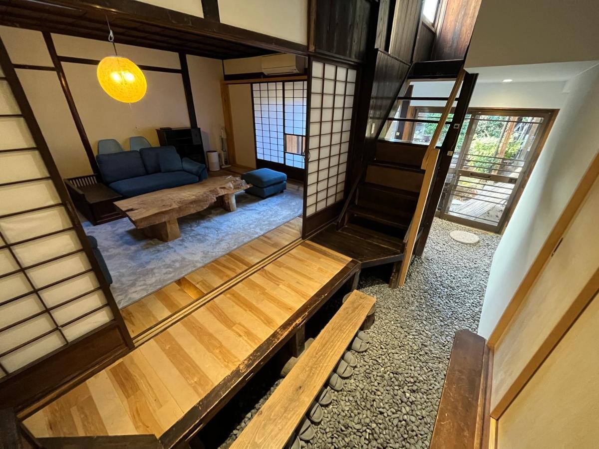 Only One Group Stays Per Day -Tenmaya-家族や仲間と貸し切りゲストハウス 天満屋 Nakatsugawa Exterior foto